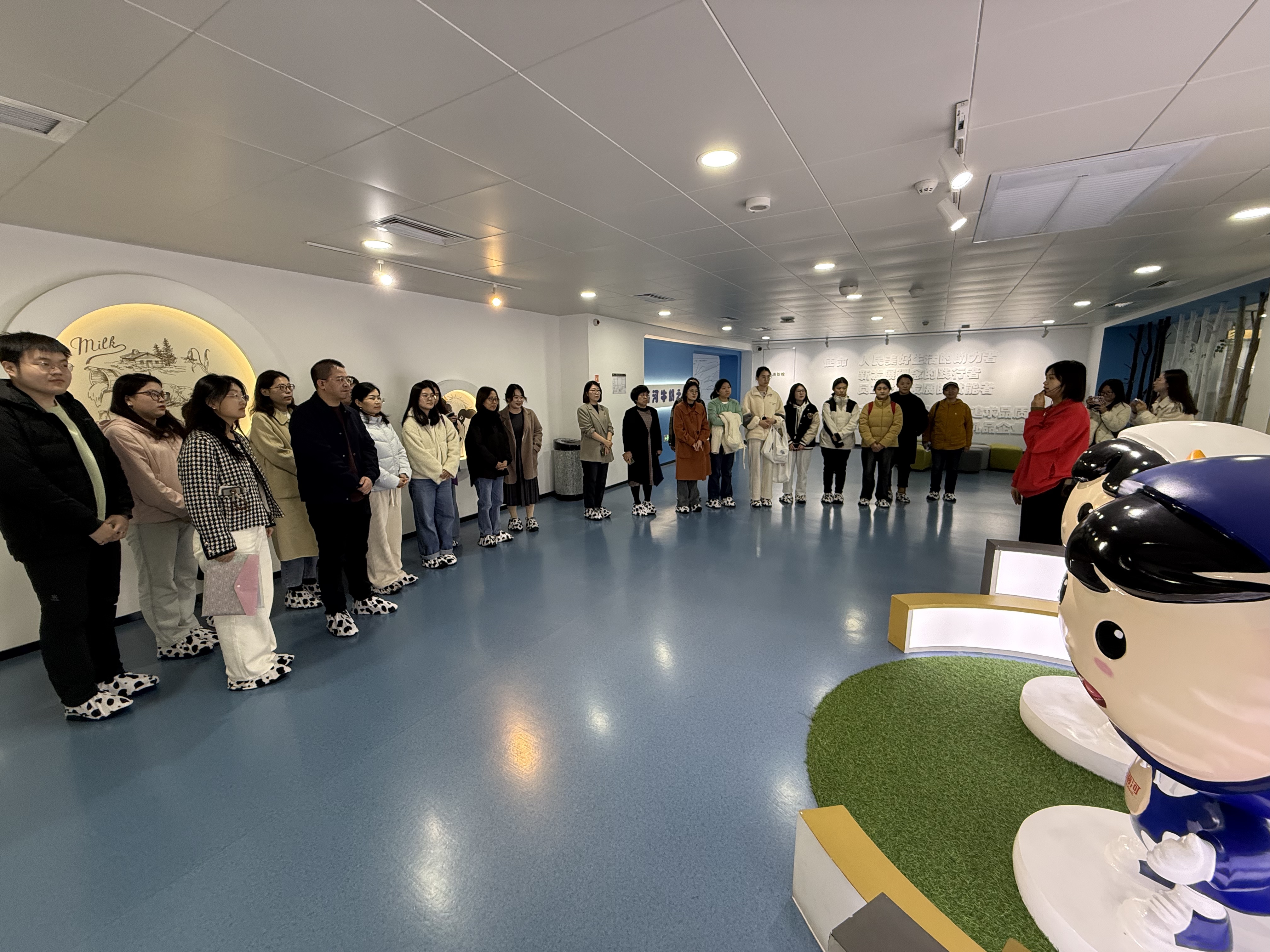 1733129723177472.jpg 1733129723177472.jpg